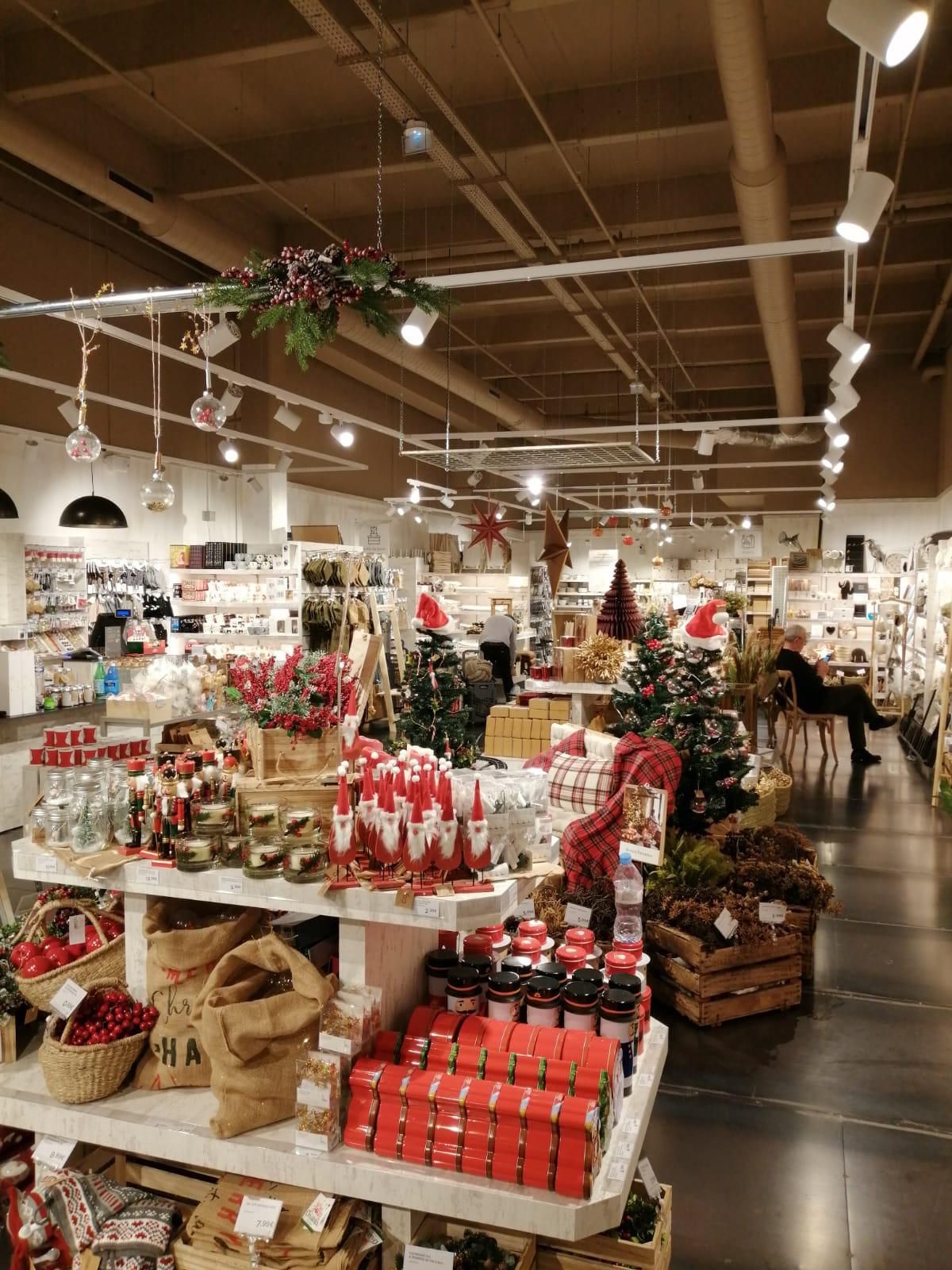Magasin Muy Mucho à Créteil, rayons aménagés